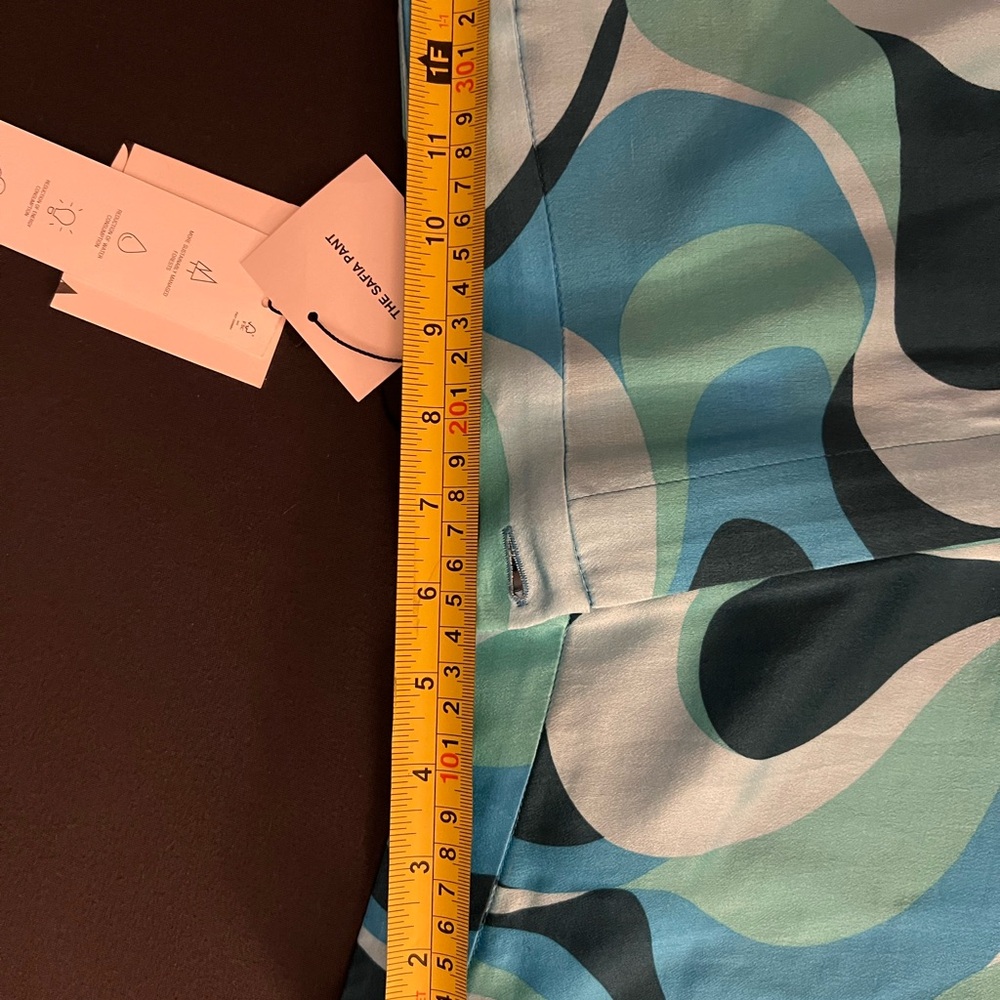 Pants - Picture 4 of 6